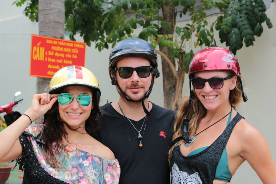 Tony Depp with two women